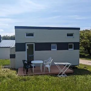  Tente de luxe Tiny House Proche De La Sans Draps Ni Serviettes
